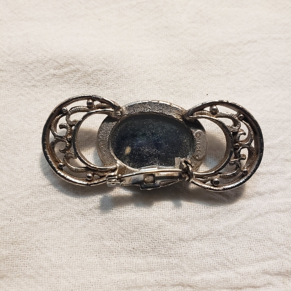 Vintage  ©️ Pisces Blue Glass pendant and Silvertone Brooch by Enrique L. Lopez - Picture 3 of 7